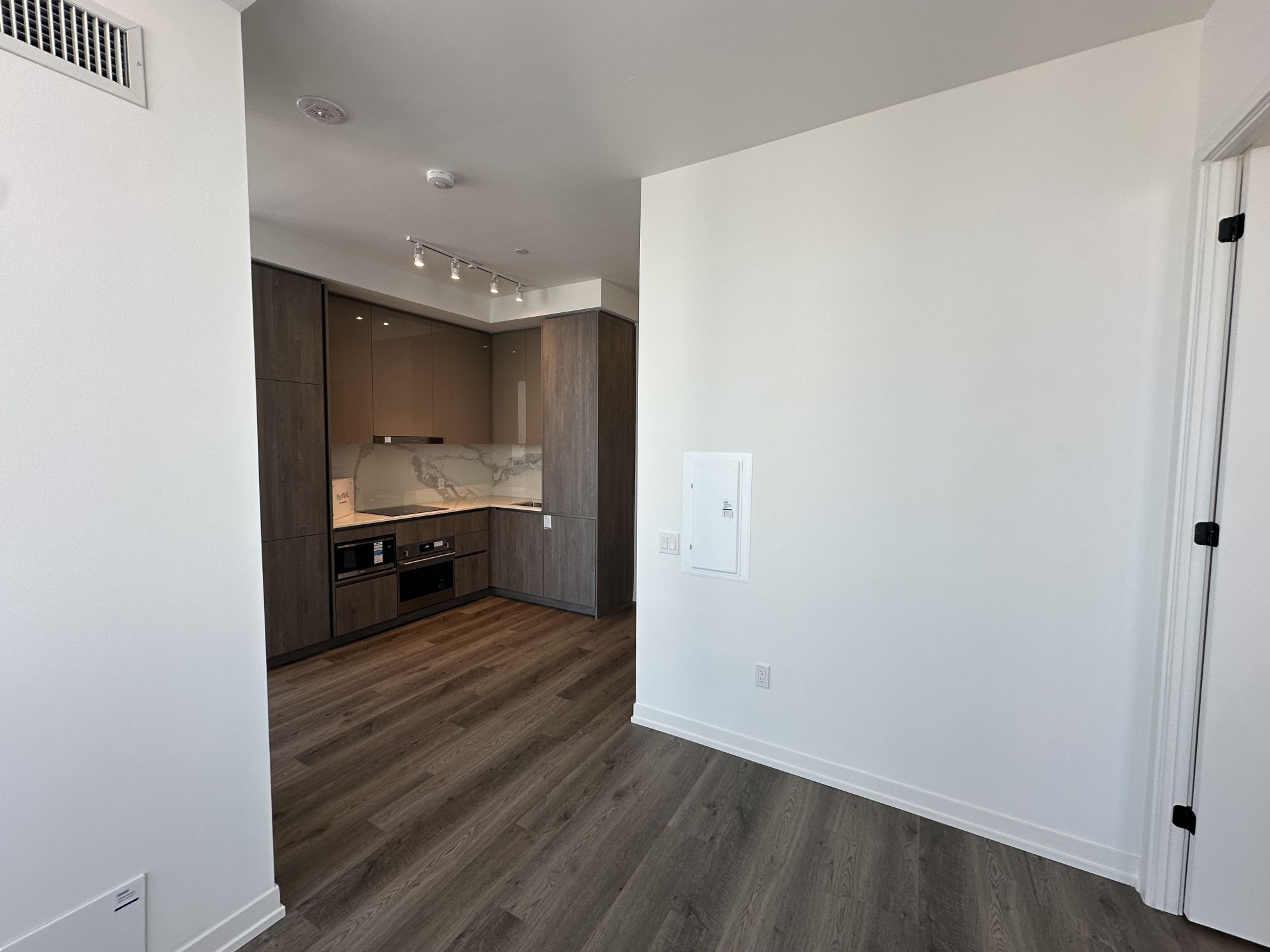 Male Condominium Menkes Condominium Rentals | Suites